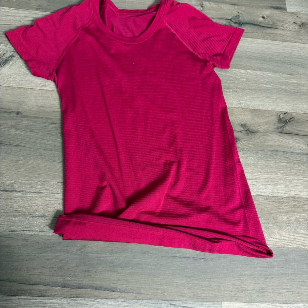 lululemon athletica Short Sleeve swiftly Top - Fuchsia Pink